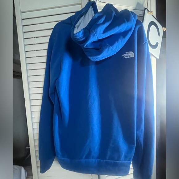 THE NORTH FACE Men's Vibrant Blue Hoodie - Picture 10 of 11